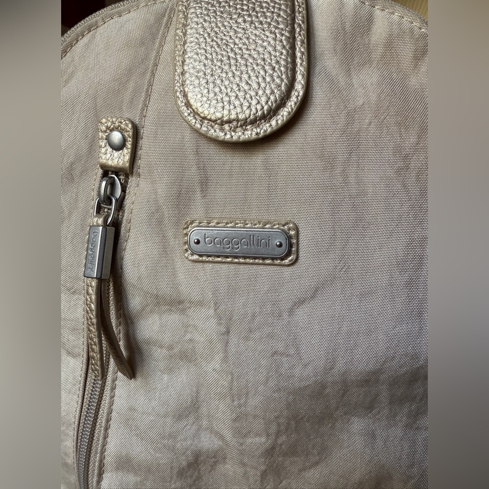 Baggallini Metro Backpack - image 2
